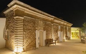 La volpe e l'uva Dimore
